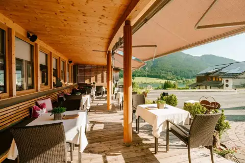 13_hotel-arlbergerhof_bar